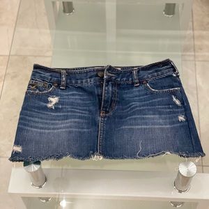 Like new. Hollister mini skirt. Size 5